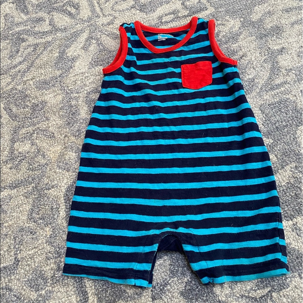 Baby 👶🏽 Gap striped jumper 💙❤️